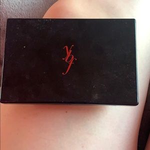 Your best friend brand. Eyeshadow Palette